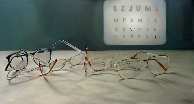 Tips Buat Kamu Yang Ingin Memakai Kacamata